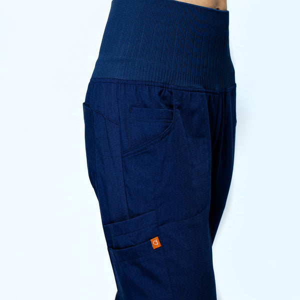 2001 Petite Female 6 Pocket Boundless Waist Slim Pants - UNINARD.COM